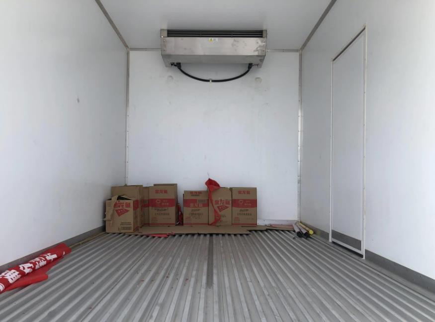 冷鏈貨柜里面的卡槽是什么(圖1) 冷鏈貨柜里面的卡槽是什么(圖1)